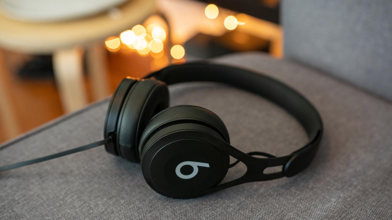 Review Beats EP OnEar Headphones: Affordable Audio For Everyday Use